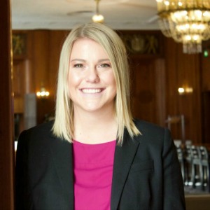 Jennie Kramer Headshot