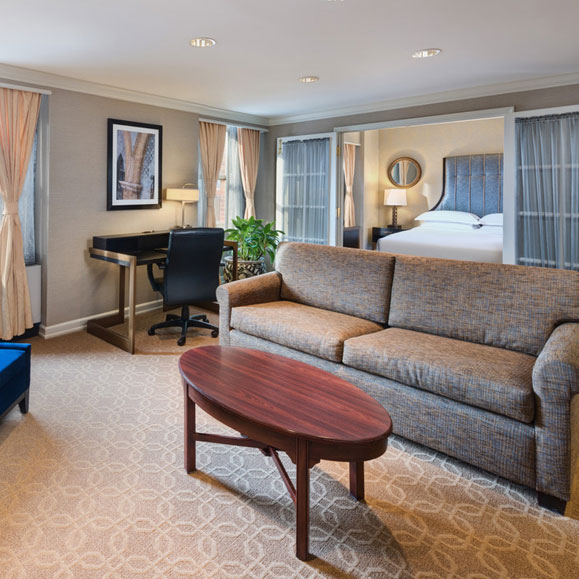 Hilton 1 King Bedroom Suite