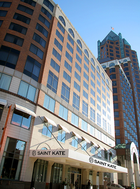 Saint Kate - The Arts Hotel