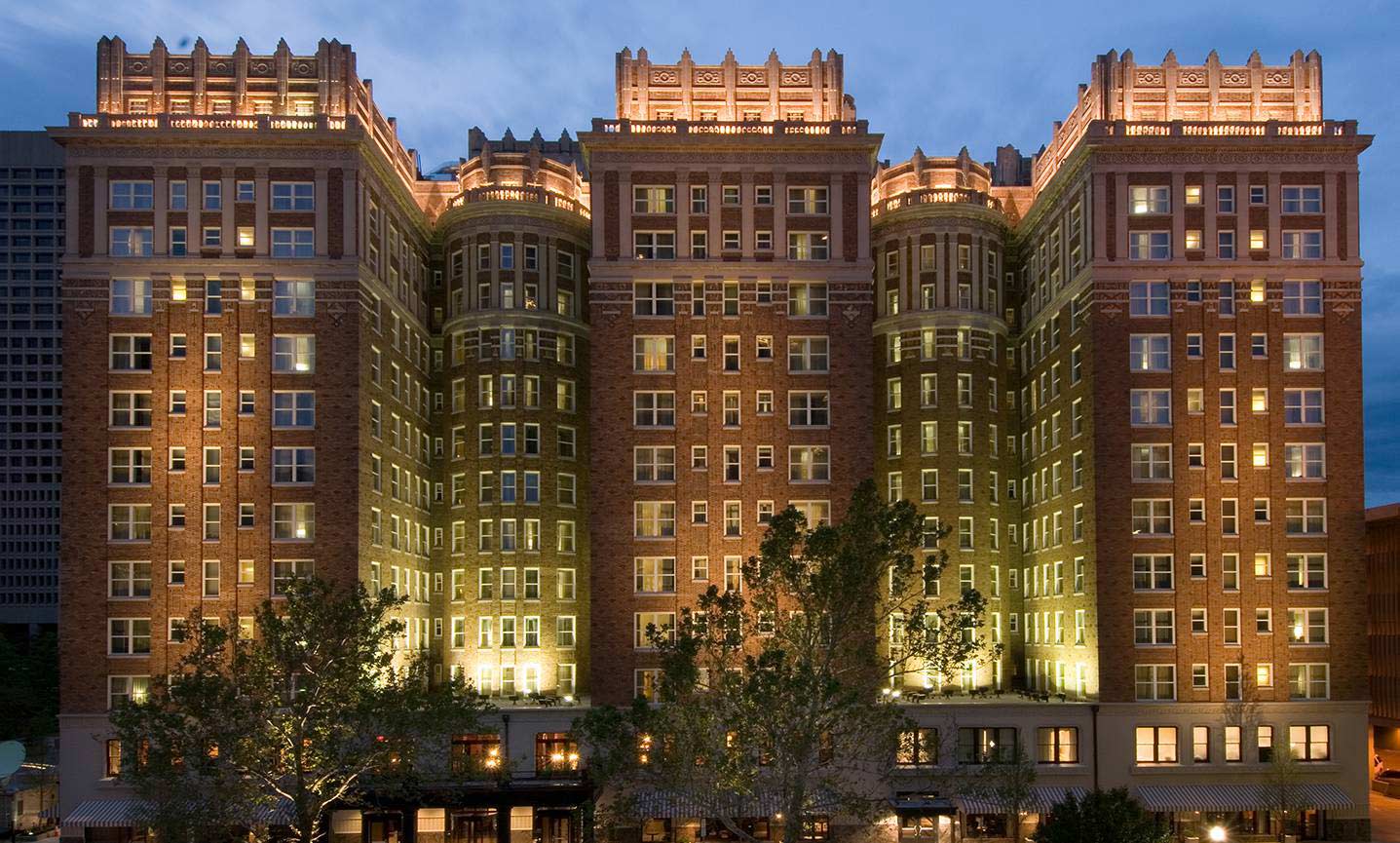 Luxury Hotels In Downtown Okc The Skirvin Hilton Hotel Okc